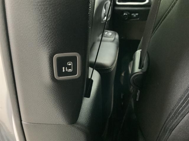 used 2023 Chrysler Pacifica car, priced at $21,490