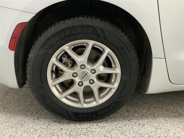 used 2023 Chrysler Pacifica car, priced at $21,490