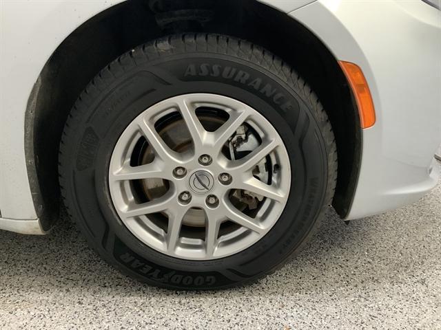 used 2023 Chrysler Pacifica car, priced at $21,490