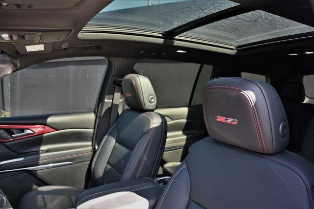 used 2025 Chevrolet Traverse car, priced at $24,980