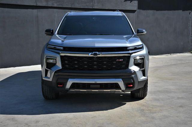 used 2025 Chevrolet Traverse car, priced at $24,980