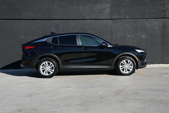 used 2025 Buick Envista car, priced at $9,980