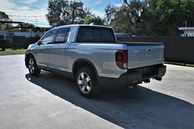 used 2025 Honda Ridgeline car, priced at $15,980