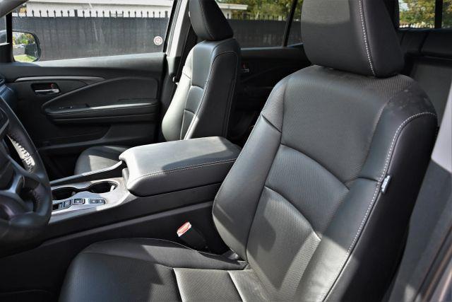 used 2025 Honda Ridgeline car, priced at $15,980