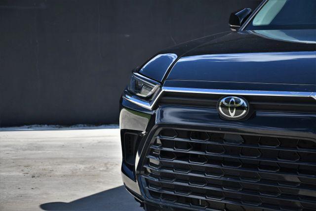 used 2024 Toyota Grand Highlander car, priced at $27,980