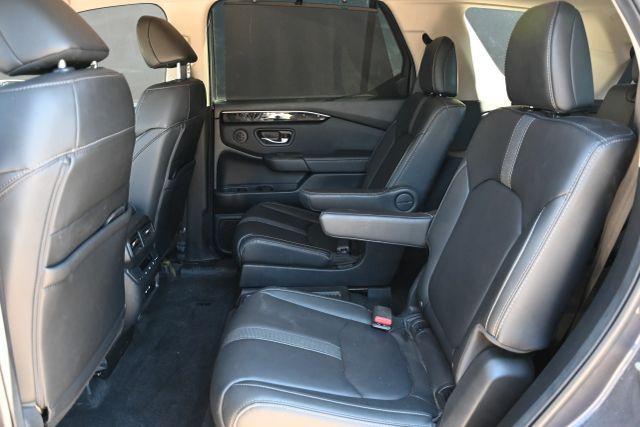 used 2024 Honda Pilot car, priced at $21,980