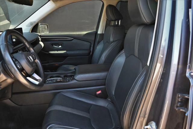 used 2024 Honda Pilot car, priced at $21,980