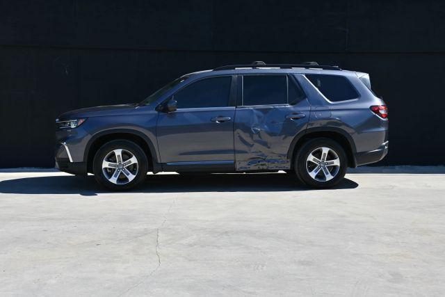 used 2024 Honda Pilot car, priced at $21,980