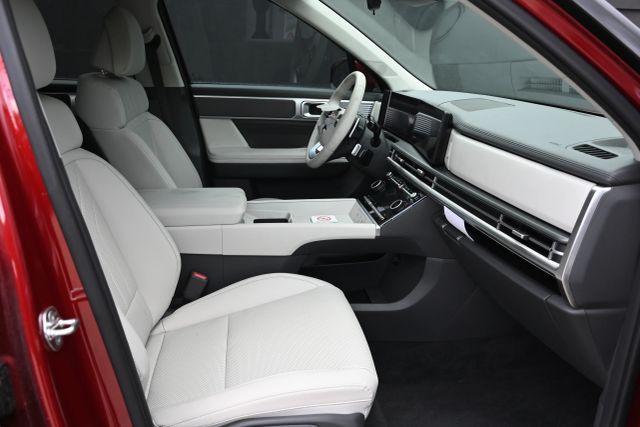 used 2025 Hyundai Santa Fe car, priced at $16,980