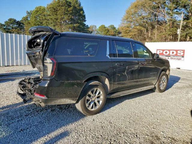 used 2025 Chevrolet Suburban car, priced at $26,980