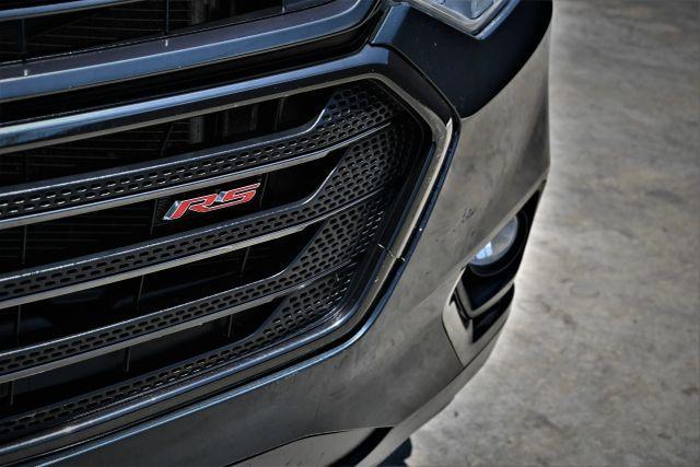 used 2021 Chevrolet Traverse car, priced at $13,980