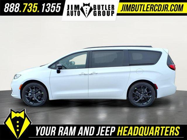 new 2026 Chrysler Pacifica car, priced at $40,159