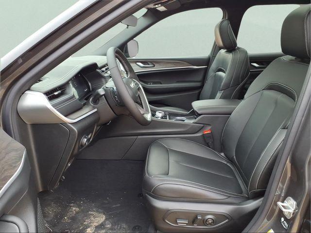 new 2025 Jeep Grand Cherokee L car, priced at $47,353
