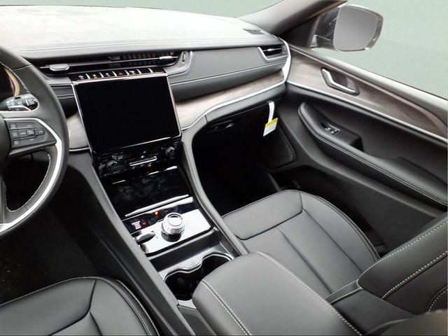 new 2025 Jeep Grand Cherokee L car, priced at $47,353