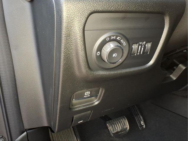 new 2025 Jeep Grand Cherokee L car, priced at $47,353