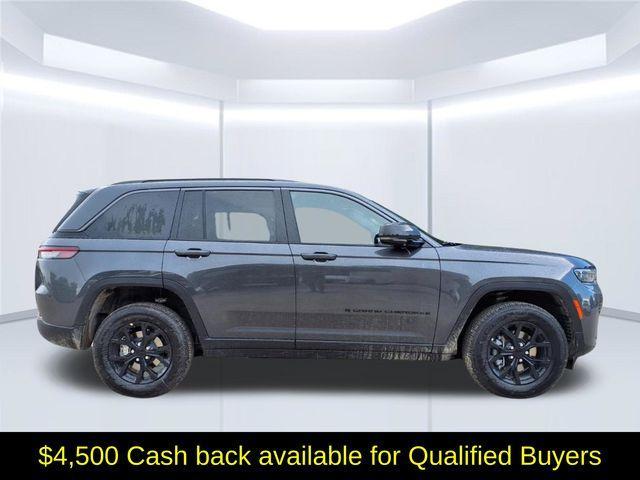 new 2026 Jeep Grand Cherokee car, priced at $41,586