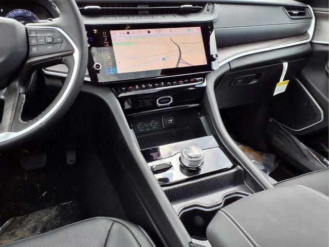 new 2026 Jeep Grand Cherokee car, priced at $46,650