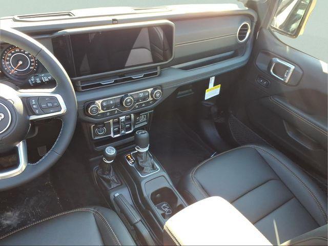 new 2026 Jeep Wrangler car, priced at $47,426
