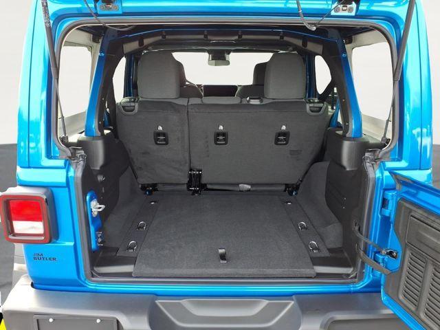 new 2026 Jeep Wrangler car, priced at $44,371