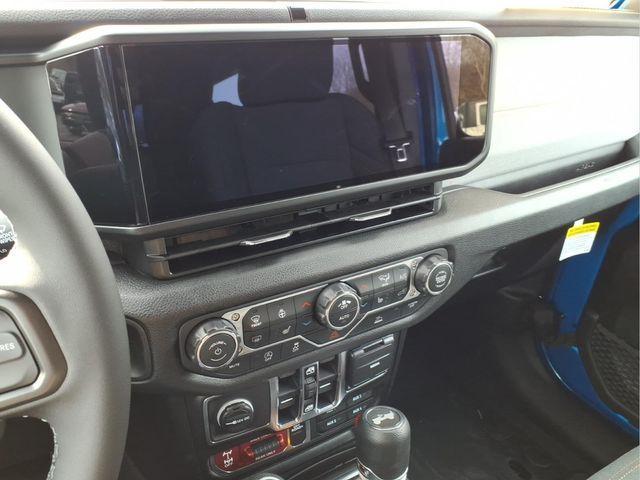 new 2026 Jeep Wrangler car, priced at $44,371