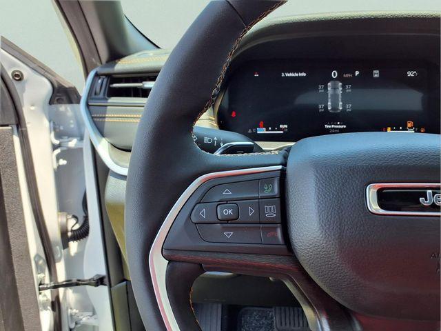 new 2026 Jeep Grand Cherokee car, priced at $49,678