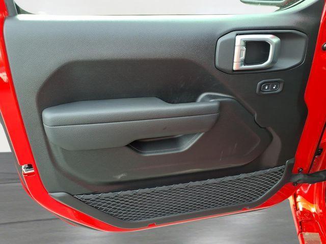 new 2026 Jeep Wrangler car, priced at $31,512