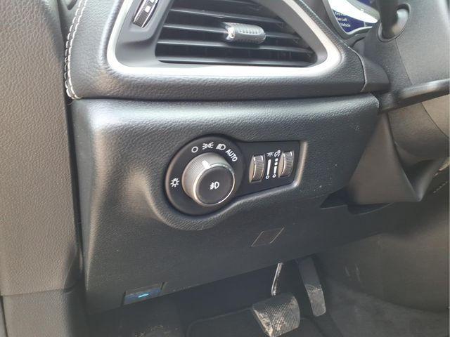 new 2026 Chrysler Pacifica car, priced at $39,702