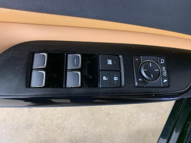 used 2022 Lexus ES 350 car, priced at $34,899