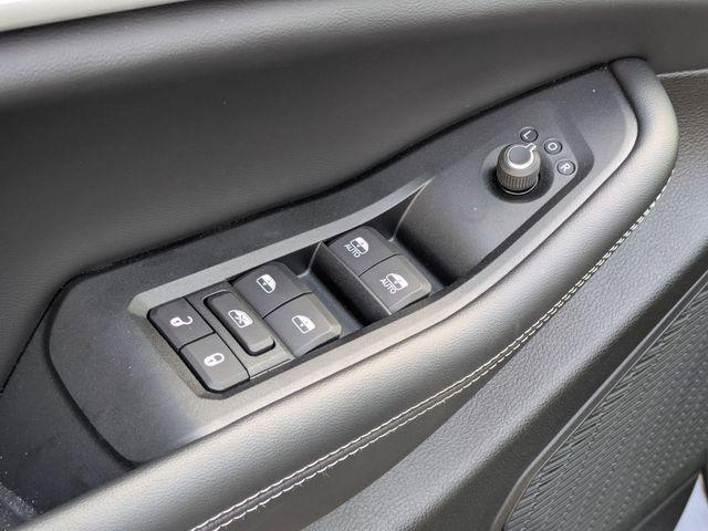 new 2026 Jeep Grand Cherokee car, priced at $47,011