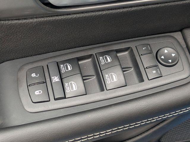 new 2026 Chrysler Pacifica car, priced at $40,822