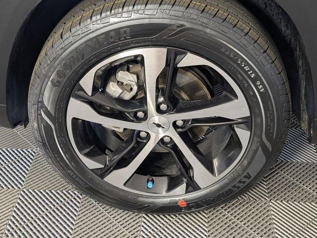used 2025 Chevrolet Trax car, priced at $23,736