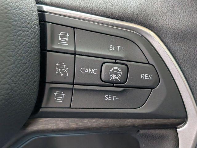 new 2026 Jeep Grand Cherokee car, priced at $52,390