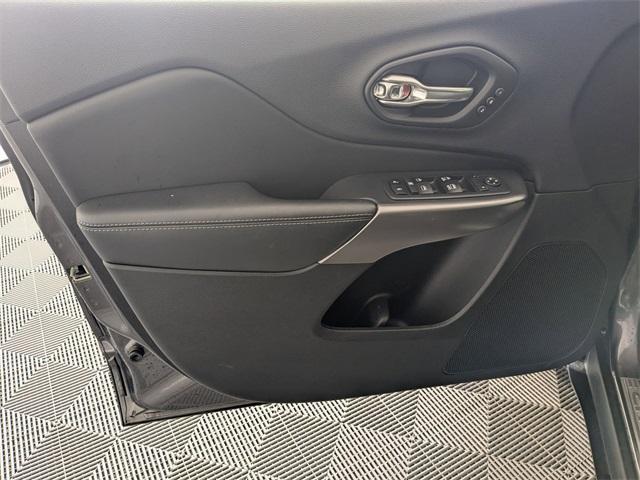 used 2019 Jeep Cherokee car, priced at $18,670