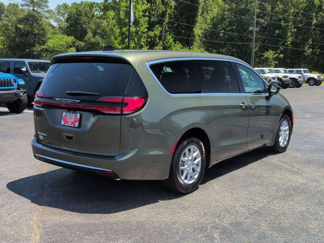 new 2027 Chrysler Pacifica car, priced at $47,059