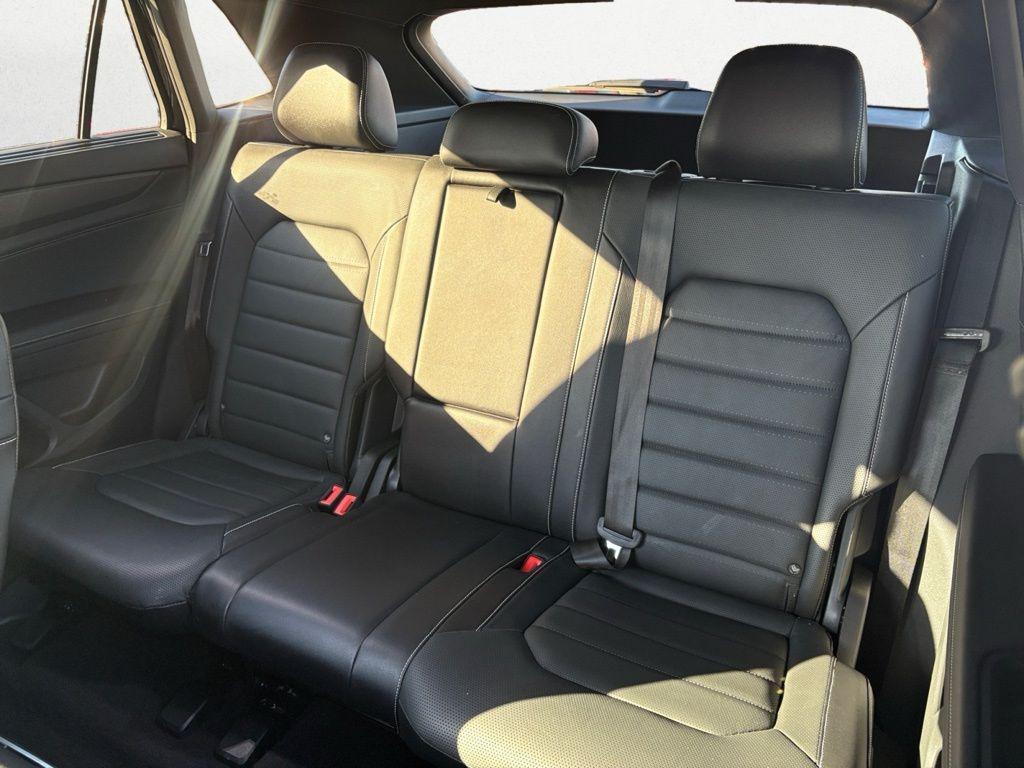 used 2024 Volkswagen Atlas Cross Sport car, priced at $39,998