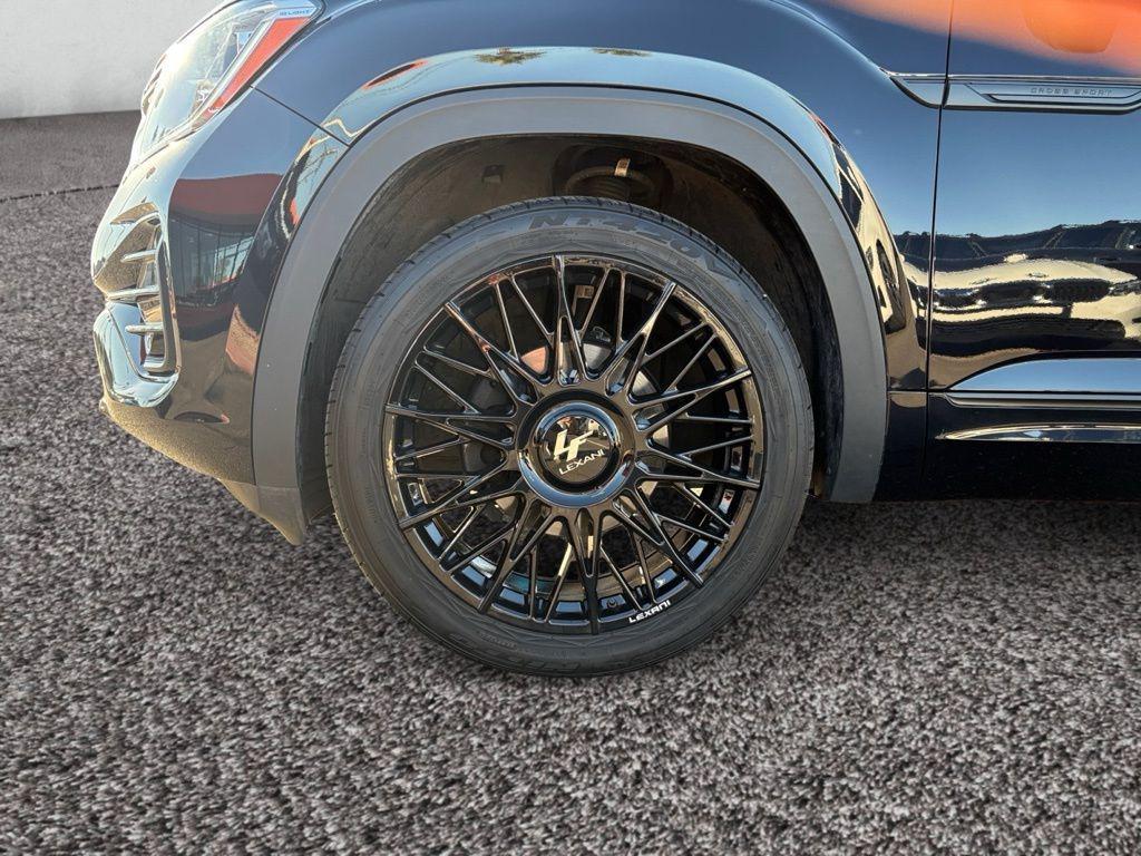 used 2024 Volkswagen Atlas Cross Sport car, priced at $39,998