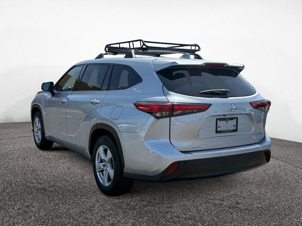 used 2021 Toyota Highlander car, priced at $21,998