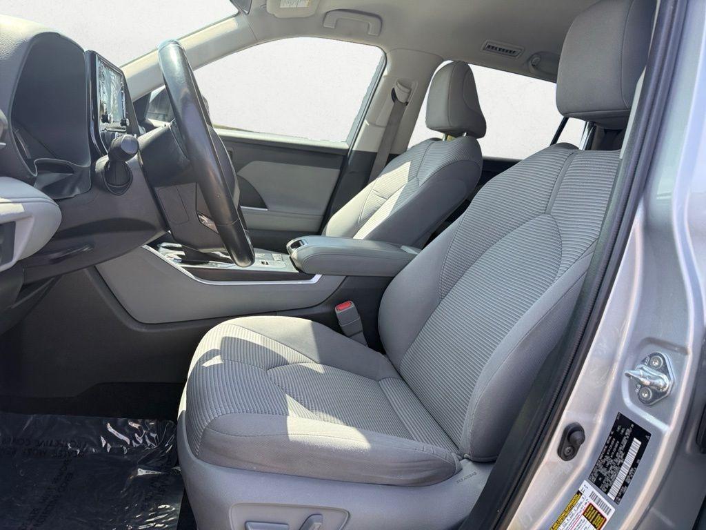 used 2021 Toyota Highlander car, priced at $21,998