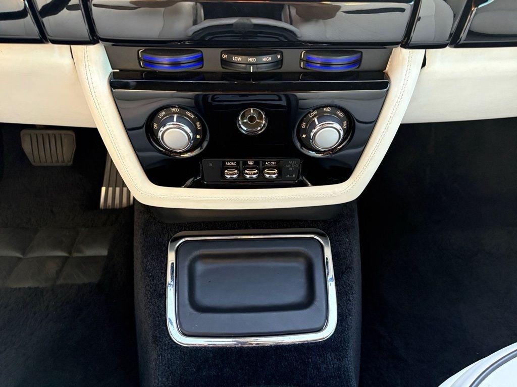 used 2009 Rolls-Royce Phantom Drophead Coupe car, priced at $139,998