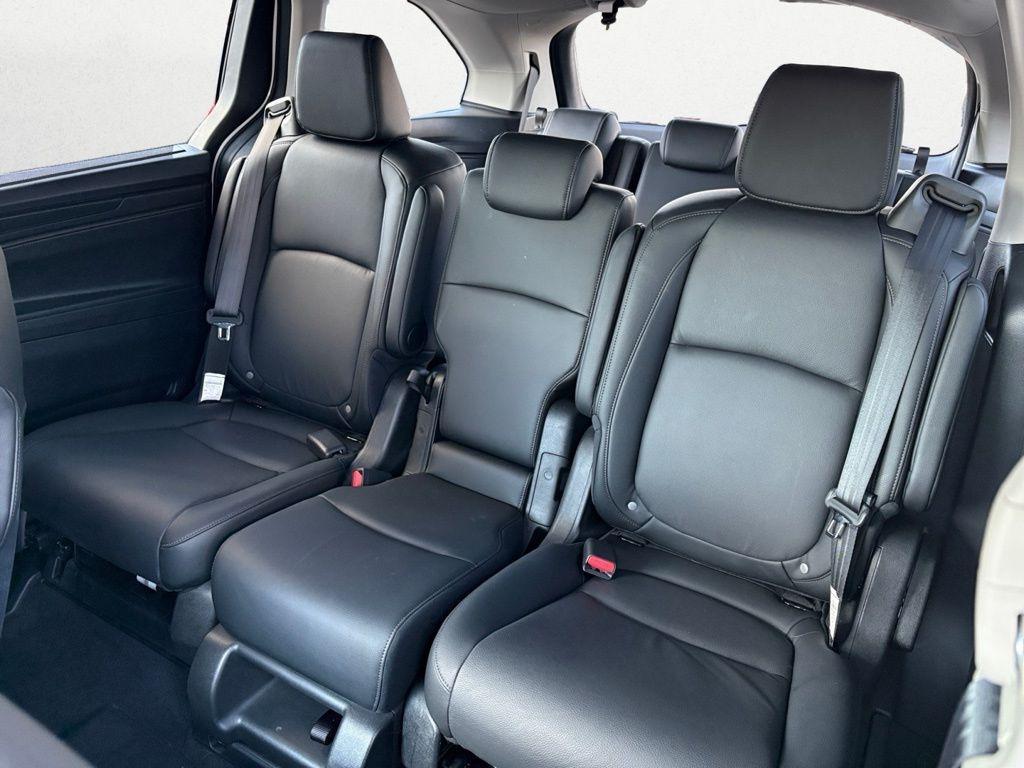 used 2025 Honda Odyssey car, priced at $38,998