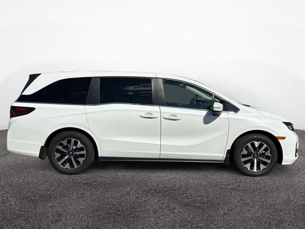 used 2025 Honda Odyssey car, priced at $38,998