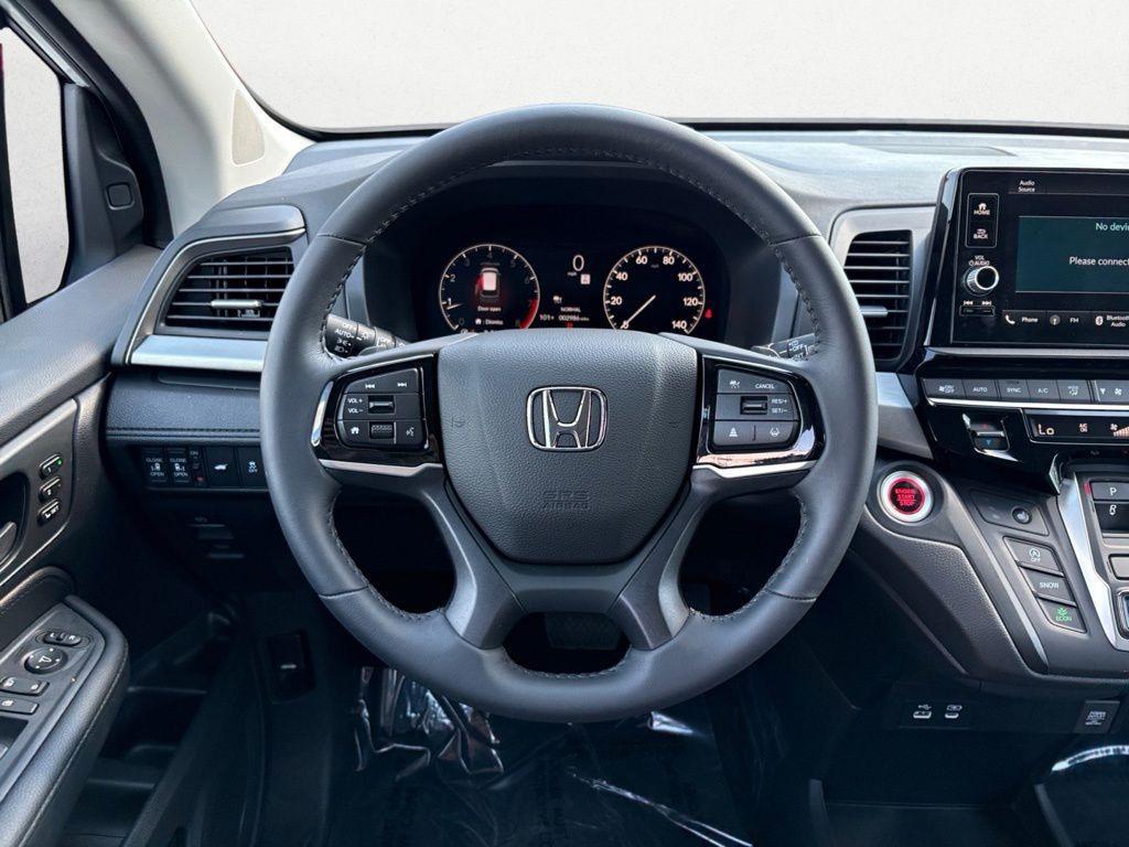 used 2025 Honda Odyssey car, priced at $38,998