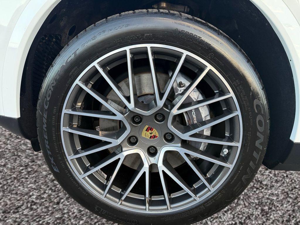 used 2021 Porsche Cayenne car, priced at $50,998