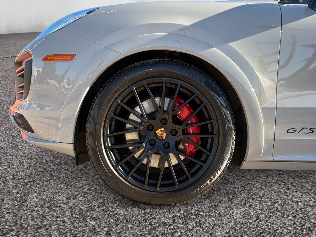 used 2021 Porsche Cayenne car, priced at $82,998