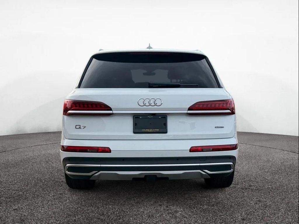 used 2021 Audi Q7 car