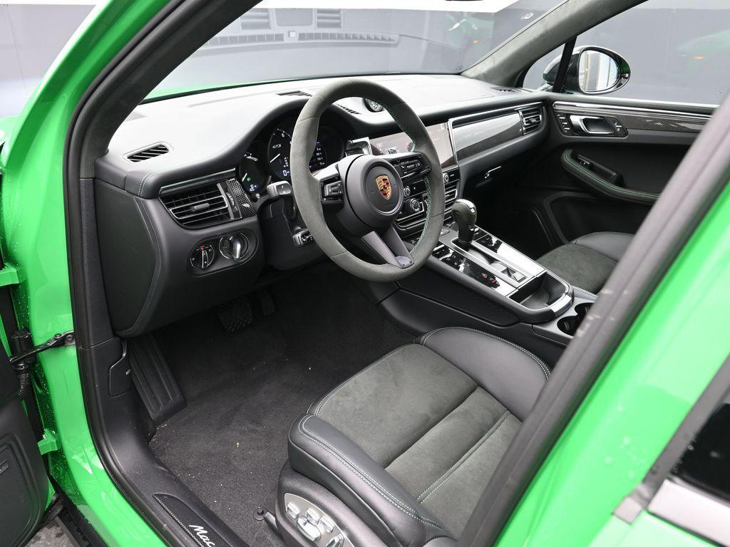 new 2026 Porsche Macan car