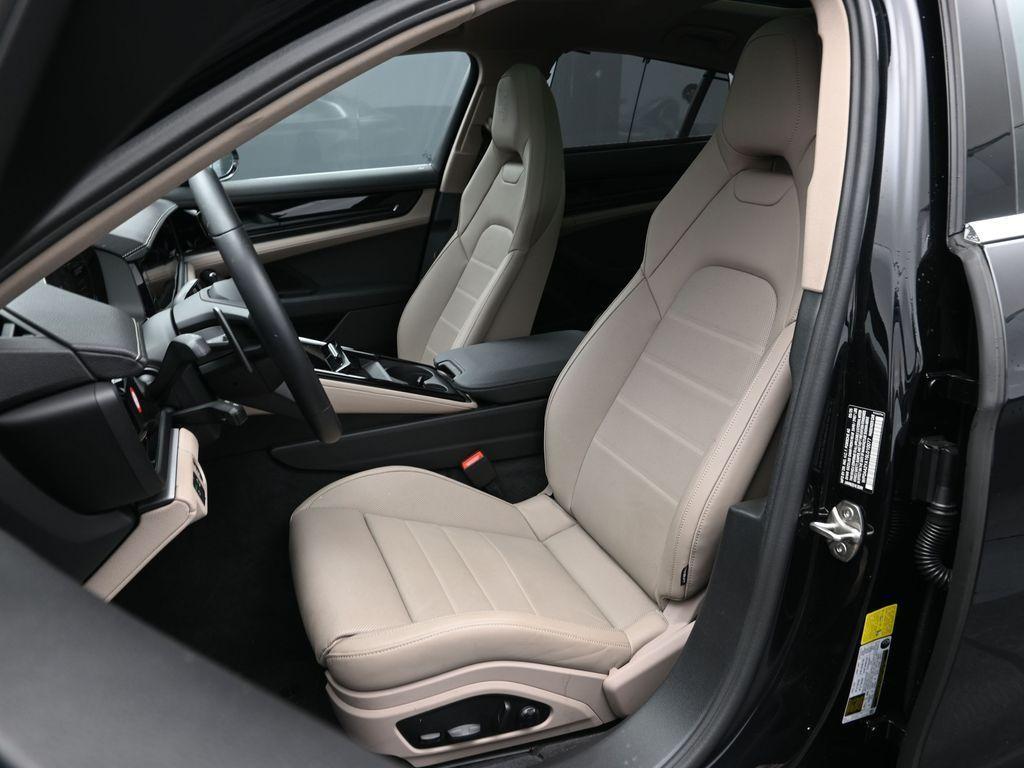 new 2025 Porsche Panamera car, priced at $119,900