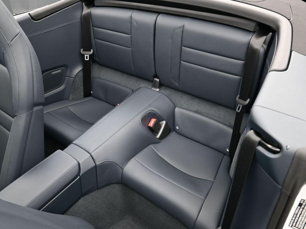 new 2025 Porsche 911 car