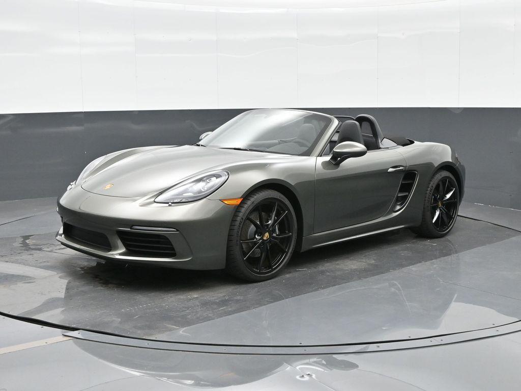 new 2025 Porsche 718 Boxster car, priced at $96,995