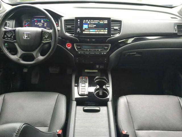 used 2021 Honda Pilot car, priced at $33,899